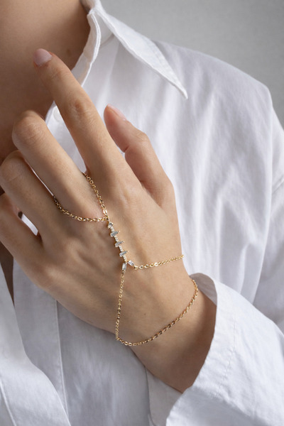 Ressia Baguette Stone Shahmeran