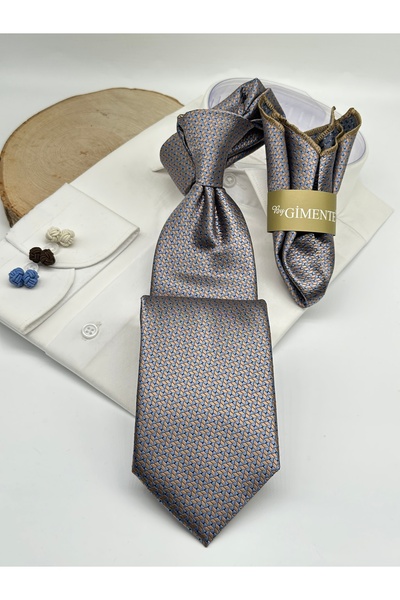 Gutiero Classic Necktie with Gray Patterned Handkerchief