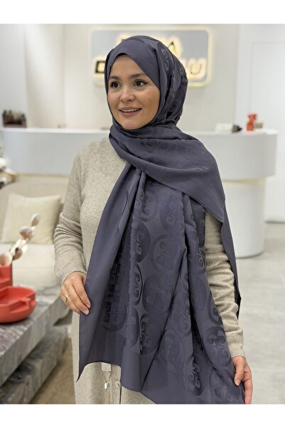 Pierre Cardin شال نايا ريفيلا