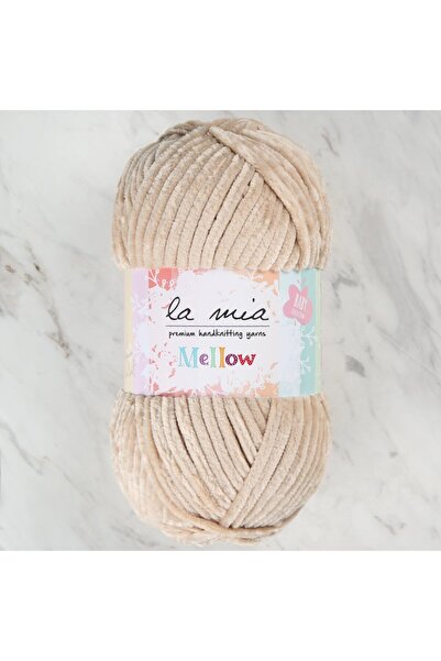 Leyaton خيط الحياكة اليدوي باللون البيج من لا ميا ميلو - 957 LWLHM-YTRS345