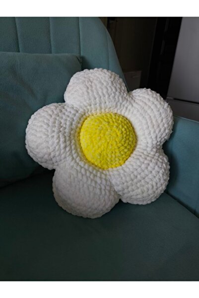 crafted by Nilüfer papatya yastık el örgüsü