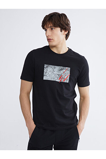 LC Waikiki RMZ GİYİM FARKIŞİLLİK Zero Roba Collar Tricou bărbătesc din bumbac...