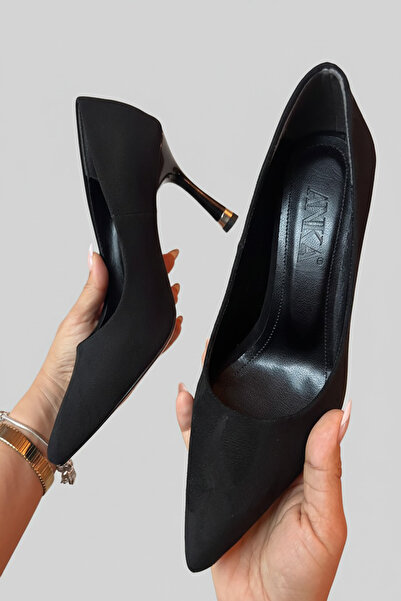 TrendyAnka Women's Stiletto Pointed Toe Gold Detailed 9 cm Heeled Casual Shoe...