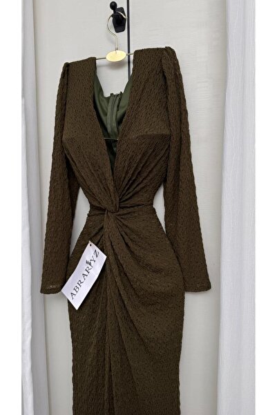 ABRARYZ The dress's name is: Larin.