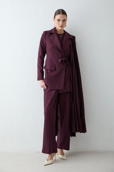 Melike Tatar Pilise Detailed Jacketed Suit 32-2668
