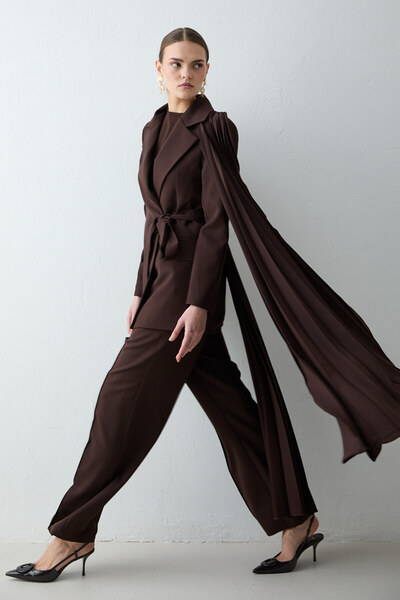 Melike Tatar Pilise Detailed Jacketed Suit 32-2668