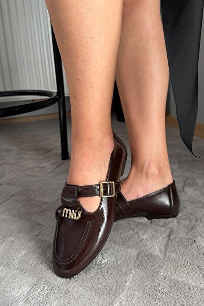 Preshley Women's Miyo Brown Crinkled Patent Leather Round Toe Casual Ballerinas