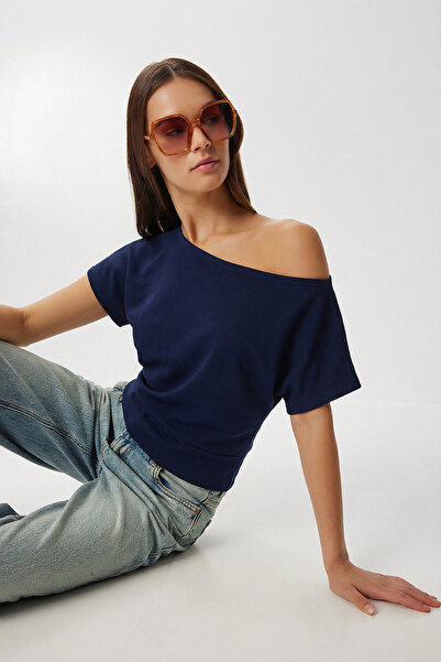 Lovelyİstanbul Open Shoulder Modal Blouse Lby0048 Dark Blue