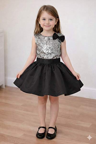 GİST KIZ ÇOCUK 23 NİSAN SİYAH ETEK GÜMÜŞ PULLU ÜST DANS KOSTÜMÜ