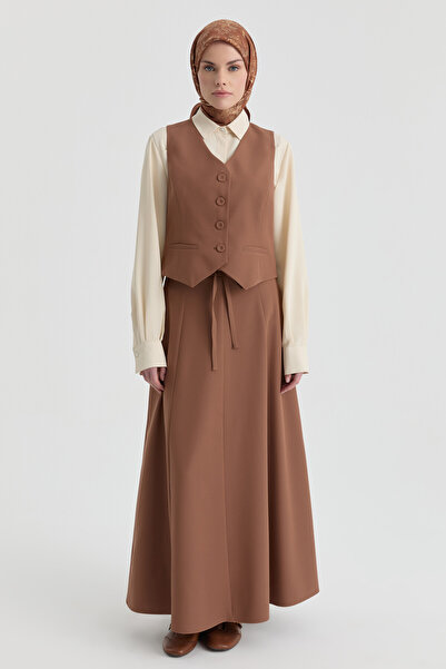 Tuğba Kuşak Detaylı Etek Yelek Takım - Fındık