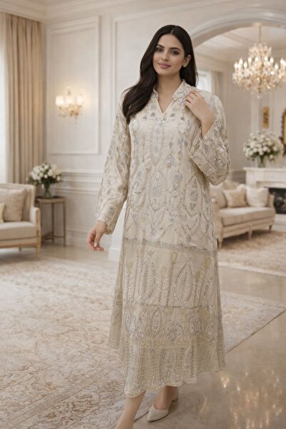 ELLA جلابيه خليجيه تطريز متقن بعناية عالية يعكس ذوق أنثوي راقٍ