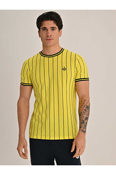 Fenerium ERKEK TRIBUN İNCE ÇİZGİLİ TSHIRT
