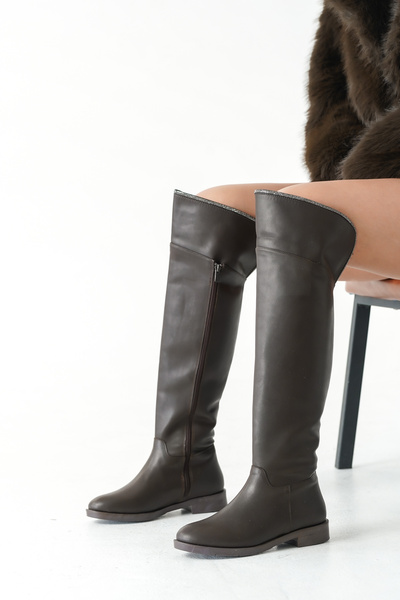 FEMME Women's Over-The-Knee Riding Boots with Short Heels, Stone Detail, Non-...