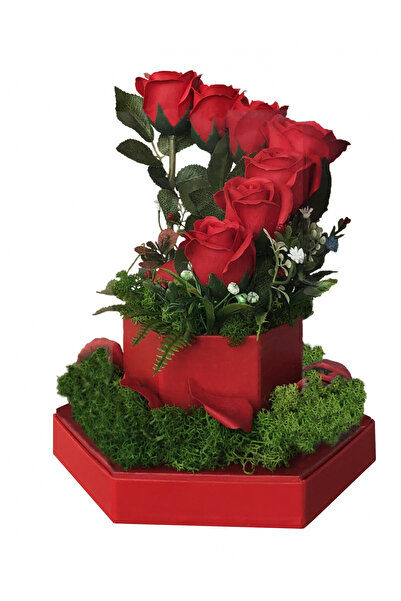 Eventissimi Aranjament - 7 Trandafiri pe Licheni Stabilizati