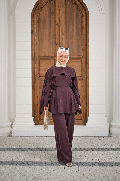 LOCCO Women's Pleated Waist Suit with Detachable Cape, Plum Color