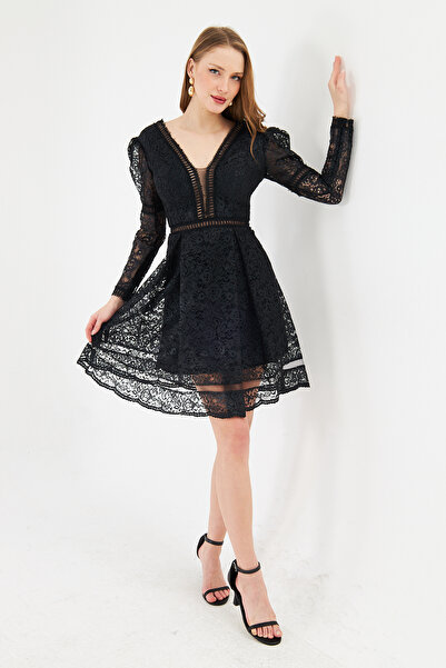 Rora Rochie de ocazie cu mâneci lungi și decolteu în V din dantelă neagră