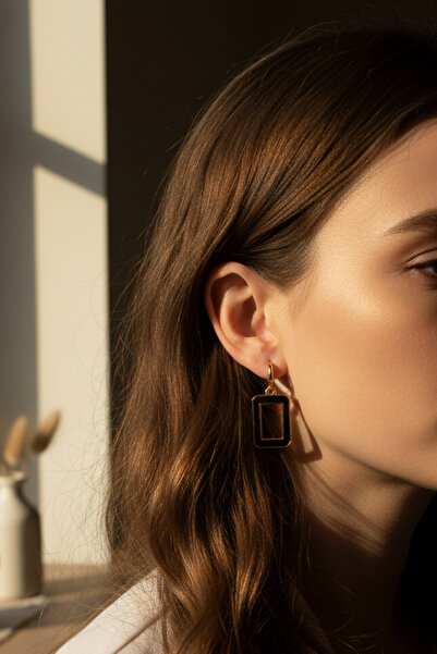 takimaster Black Enamel Detailed Gold Rectangular Steel Earrings