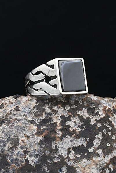 Prestige Kare Tasarımlı Siyah Oniks Taşlı 925 Ayar Gümüş Yüzük 902534