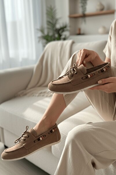 DURUNUN BUTİĞİ Laisla Mink Suede Beaded Detailed Ballerina Shoes