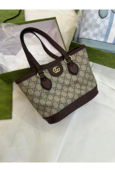 GGGG Bags with their accessories