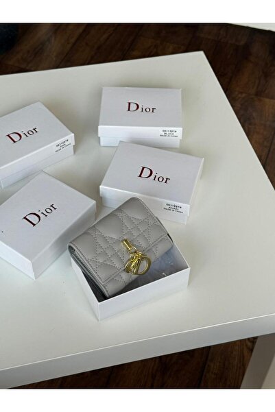 GGGG Bags with their accessories