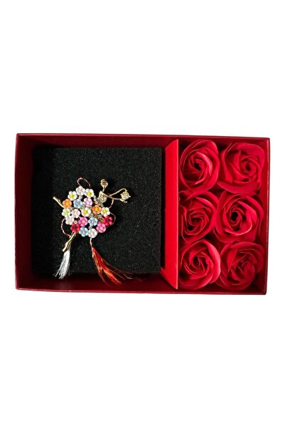 OEM Gift Box with Soap Roses and Dancing Marshmallow – 15x9.5x5 cm, Red Bag