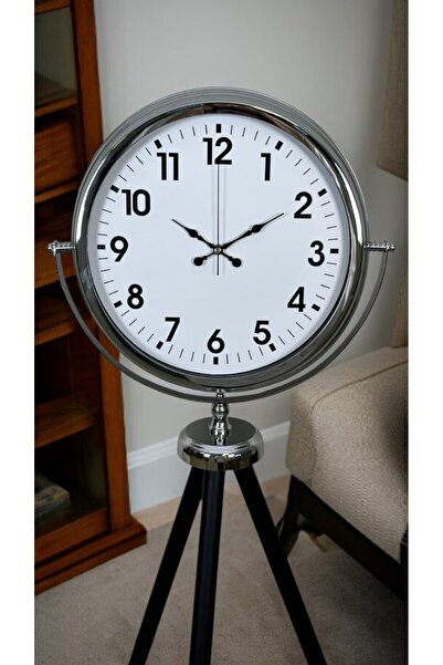 Nemere ساعة بتصميم زخرفي من الكروم مع حامل ثلاثي القوائم من NemereHome