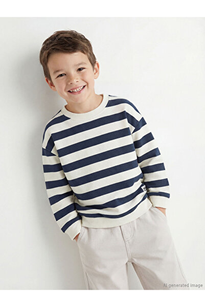 LC Waikiki Peak New Season Crew Neck Striped Boys' Thick Sweatshirt