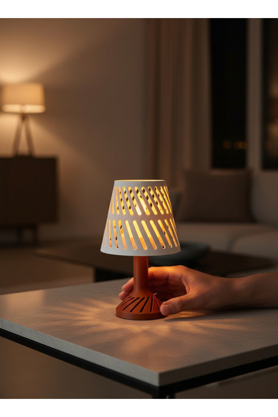 Puzimo Çizgisel Abajur Tasarımlı LED Dekoratif Masa Lambası – Sıcak Işık, Mod...