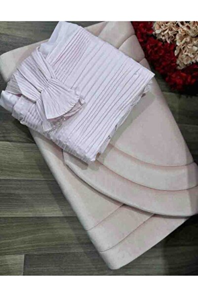 Gerenic A light pink women's prayer set consisting of a velvet prayer mat and...