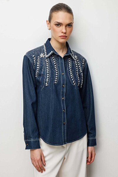 Ekol Taş İşlemeli Denim Görünümlü Gömlek