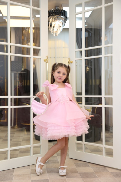 MİSS RAİN FİYONK KOL NAKIŞ DETAYLI KABARIK ÇİFT KAT ETEK KIZ ÇOCUK ABİYE ELBİSE