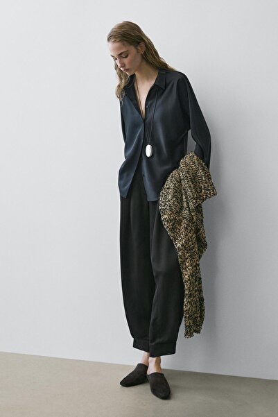 Massimo Dutti Dökümlü saten gömlek