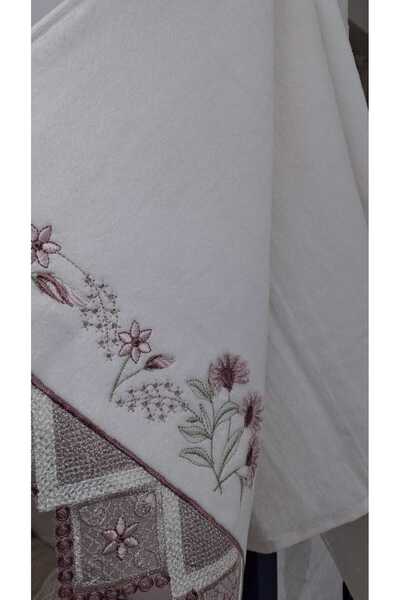 VELLON HOME منشفة مخملية مطرزة من ثري دي تي مقاس 50 × 90