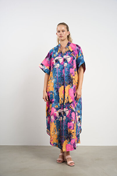 HANIQA PATTERNED V-NECK LONG DRESS