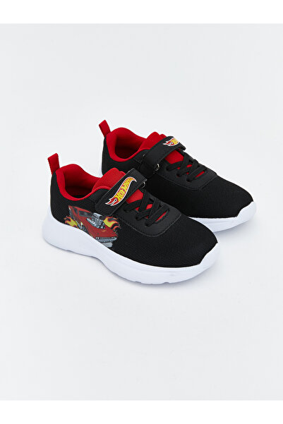 LC Waikiki حذاء رياضي للأطفال الرضع مطبوع عليه شعار هوت ويلز