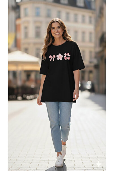 LiyAdaCo Tricou negru supradimensionat cu imprimeu cu panglică roz cireș