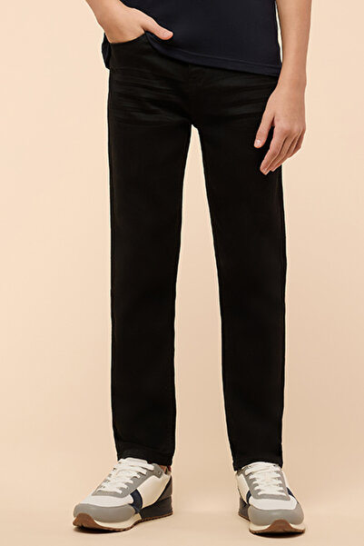 R&B Boy's Black Solid Jeans with Button Closure