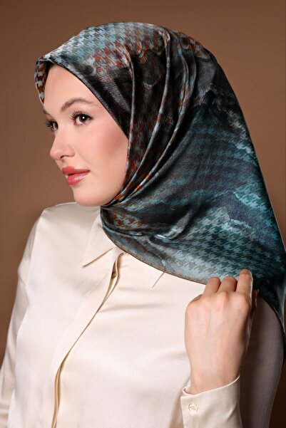 Levidor Batik Houndstooth Pattern Sparkling Crystal Scarf