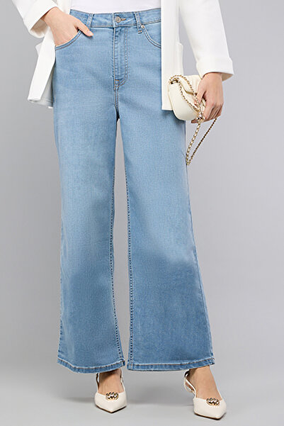 R&B Women's Blue Washed Flared Jeans with Button Closure