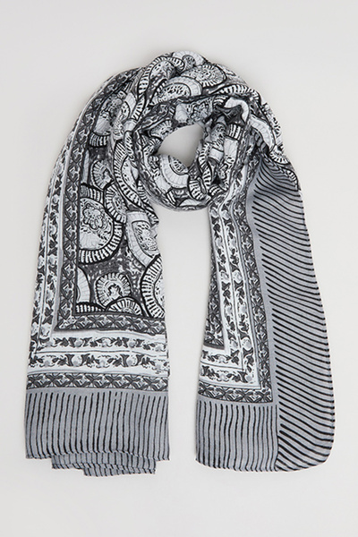 R&B Women's Black Floral Print Scarf