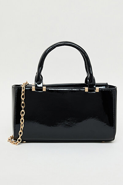 R&B Women's Black Textured Handheld Bag