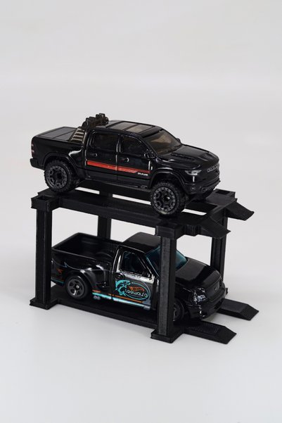 Hunga 1/64 Lifting Platform | 2'li Diecast Araba Sergileme Standı | Siyah Renk