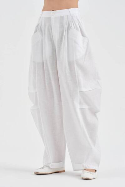 tw3 Women's Balloon Fit Design Trousers with Pleated Detail on the Front