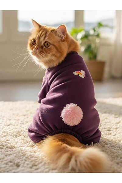 Kemique بدلة قطعة واحدة للقطط بتفاصيل بوم بوم |   قماش صوف مطرز |   اللون الأ...