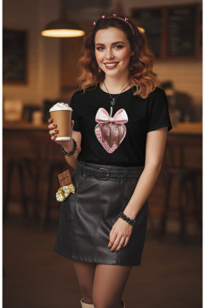 Eritqaa تي شيرت من القطن الممشط بتصميم مريح مزين بالشوكولاتة والفراولة، خاص ب...