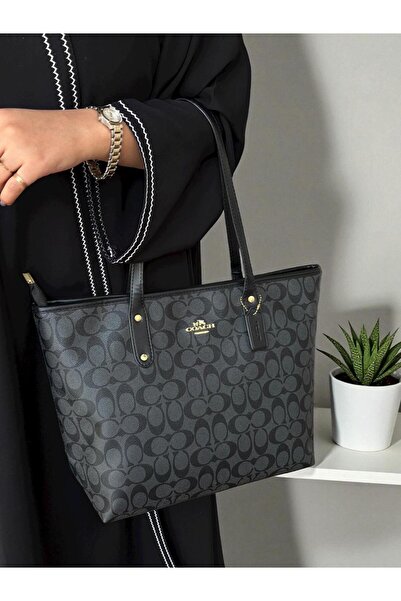 Ropi Women's handbag from a luxury brand