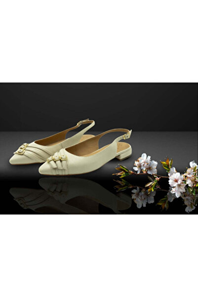 EZRA LUXURY COLLECTION "Vienna" Triple-Buckle Slingback Flats