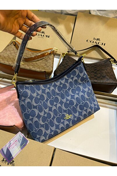 GGGG Bags with their accessories