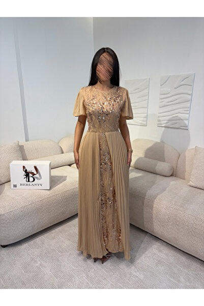 TOP BERLANTY Beige sequined "evening" dress with a double pleated skirt